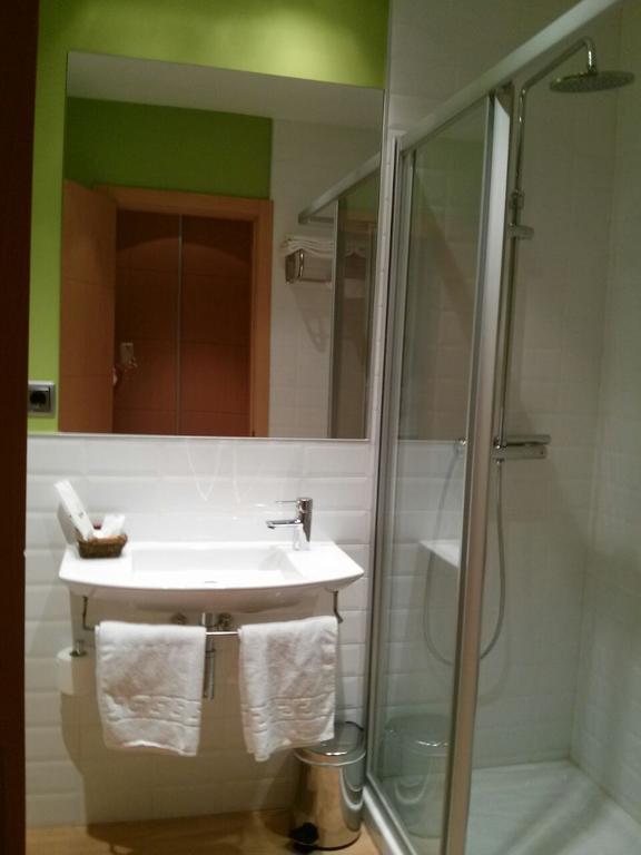 Hotel Nruta Ponferrada Bembibre  Pokój zdjęcie