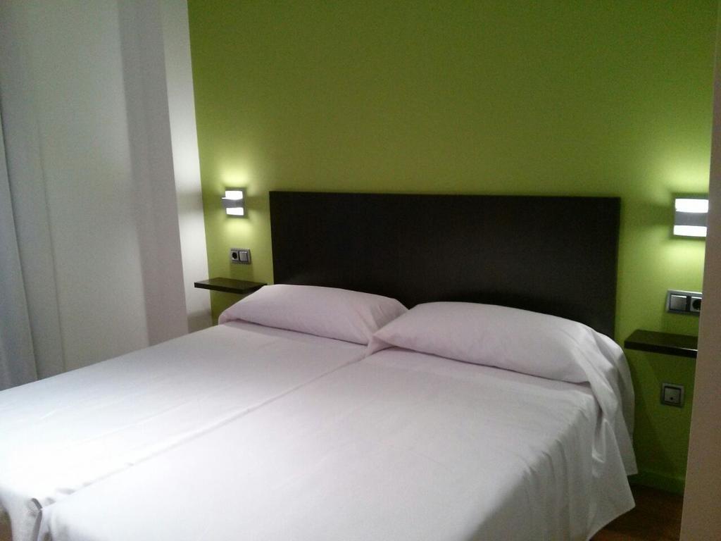 Hotel Nruta Ponferrada Bembibre  Pokój zdjęcie